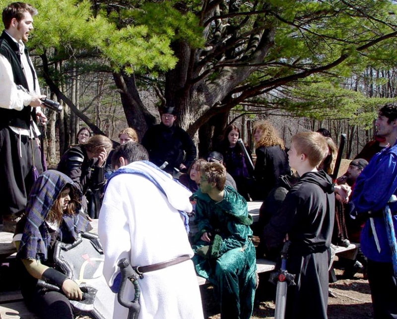 Meeting Outside the Inn